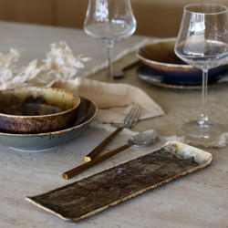 PLAT RECTANGLE VOLCANO 29CM EN PORCELAINE MARRON
