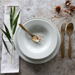 PLAT ROND Ø 30 CM EN PORCELAINE BLANCHE
