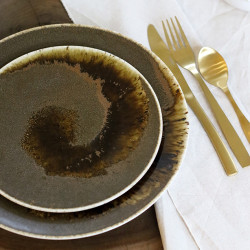 ASSIETTE DESSERT SATURNE 20CM EN PORCELAINE MARRON