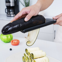 MANDOLINE AVCE POIGNÉE EN...