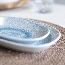 ASSIETTE OVALE AQUA 23.5X13.5CM EN PORCELAINE BLANC ET BLEU