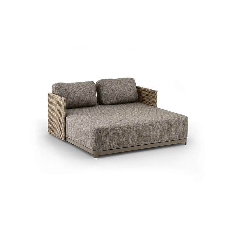 DAYBED EN RÉSINE TRESSÉE ET ALUMINIUM MOKA PAROS