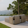 DAYBED EN RÉSINE TRESSÉE ET ALUMINIUM MOKA PAROS
