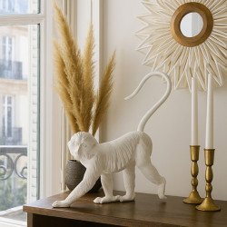 SINGE BLANC EN RESINE...