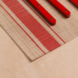 SET DE TABLE TISSÉ 45X30CM EN PVC ROUGE ET BEIGE