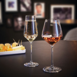 VERRE A PIED DISTINCTION...