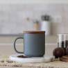 TISANIÈRE JULIET 300ML EN GRÈS GRIS PERLE AVEC COUVERCLE BOIS D'ACACIA